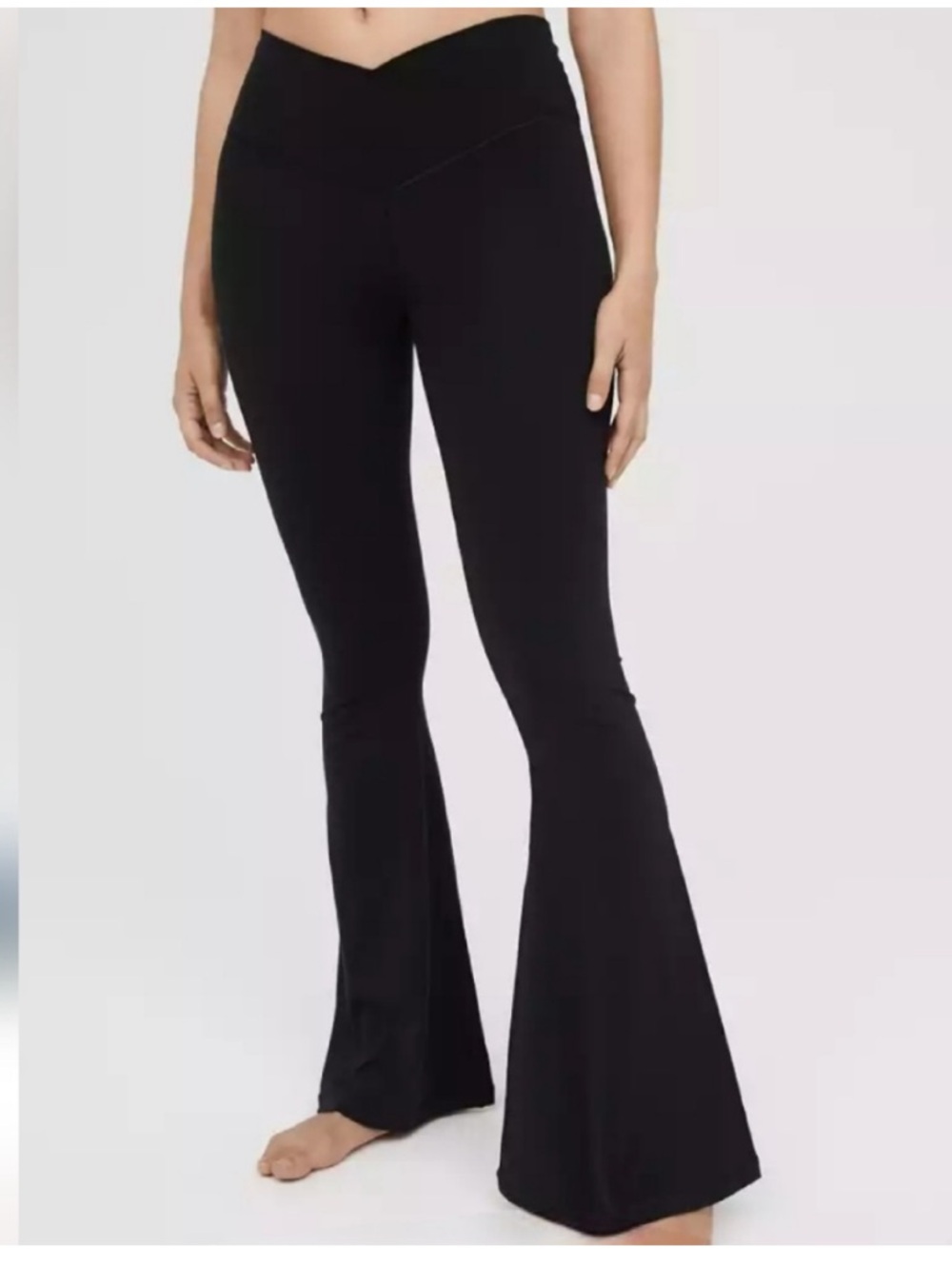 Offline by aerie real me hi rise flare legging crossover black